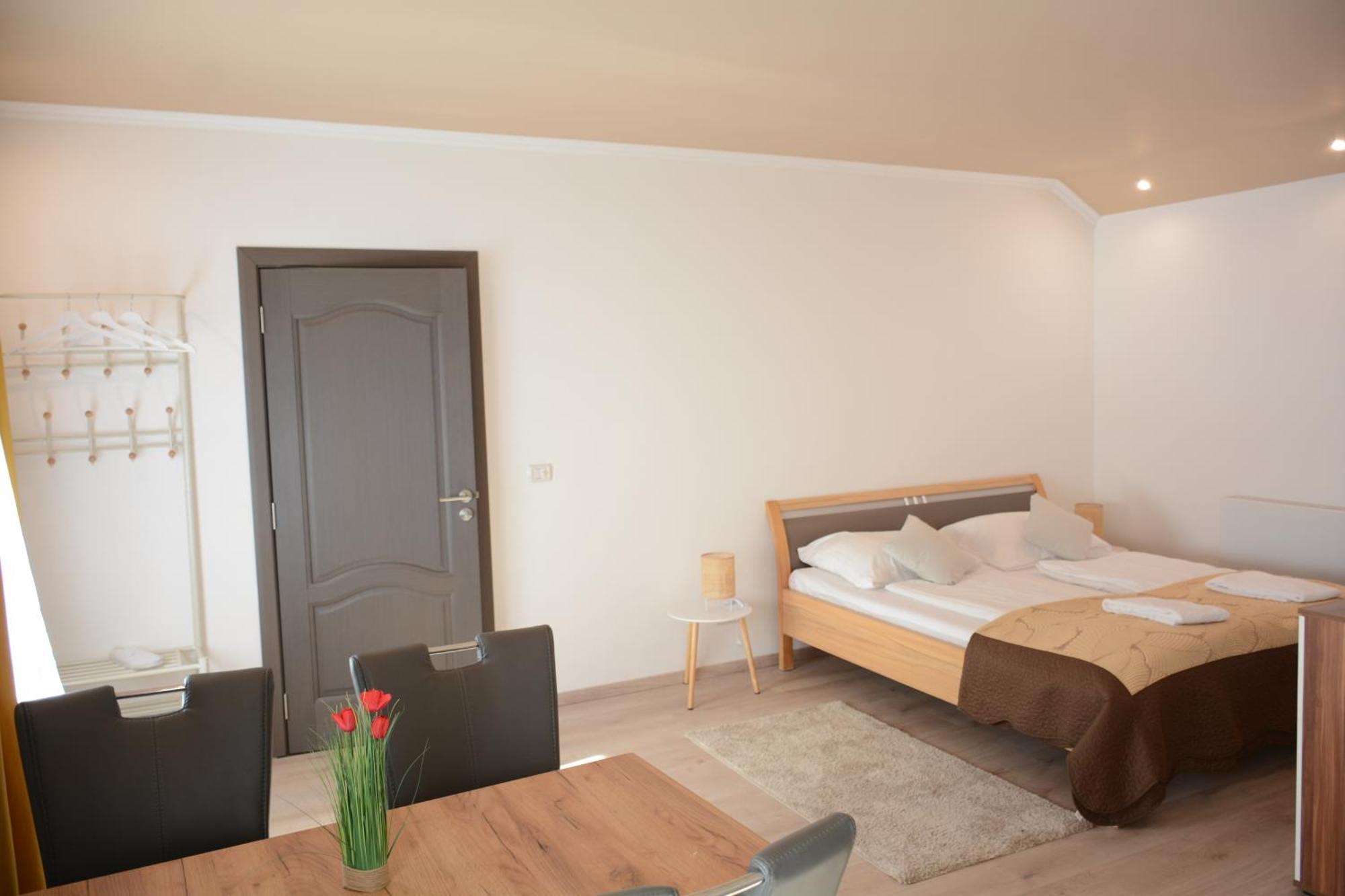 Gaestehaus Coco Кремс Екстериор снимка